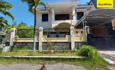 Disewakan Rumah Siap Huni Lokasi di Nginden Intan Barat, Surabaya