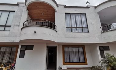 casa en venta en los corales. Cod V5410