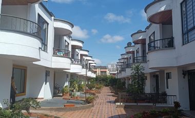 casa en venta en los corales. Cod V5410