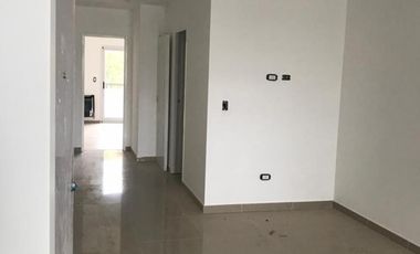 SEMIPISO A ESTRENAR 3 AMBIENTES EN QUILMES OESTE