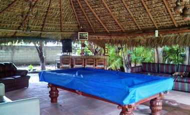 Rancho arbolado totalmente plano