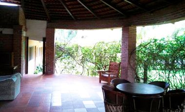 Rancho arbolado totalmente plano