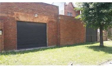 VENTA Casa a terminar con amplio lote