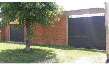 VENTA Casa a terminar con amplio lote