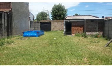 VENTA Casa a terminar con amplio lote