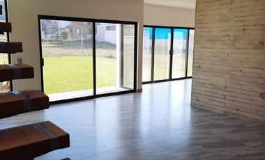 CASA EN VENTA EN TEQUISQUIAPAN