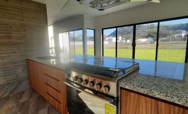 CASA EN VENTA EN TEQUISQUIAPAN