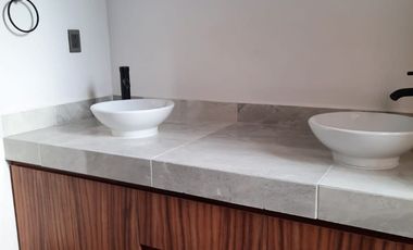 CASA EN VENTA EN TEQUISQUIAPAN