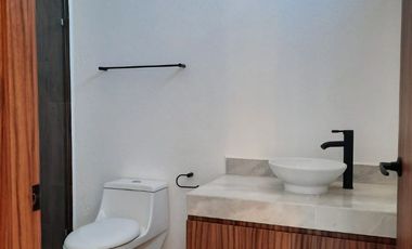 CASA EN VENTA EN TEQUISQUIAPAN