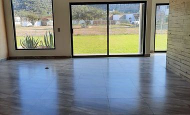 CASA EN VENTA EN TEQUISQUIAPAN