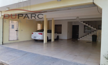 Edificio en Venta cerca del Parque Central, Carmen, Campeche