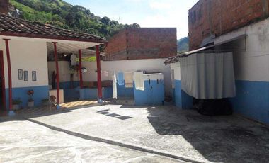 VENTA DE CASA PRIMER PISO CON AIRE EN BARBOSA ANTIOQUIA.