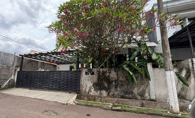 Dijual rumah di Bintaro Jaya Sektor 9
