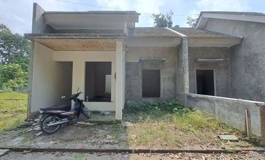 RUMAH CANTIK MURAH DI TEMPEL DEKAT RSUD SLEMAN