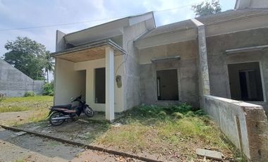 RUMAH CANTIK MURAH DI TEMPEL DEKAT RSUD SLEMAN