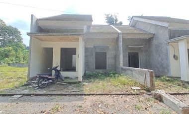 RUMAH CANTIK MURAH DI TEMPEL DEKAT RSUD SLEMAN