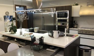 CASA EN VENTA EN BOSQUES DE LAS PALMAS