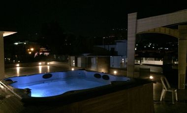 CASA EN VENTA EN BOSQUES DE LAS PALMAS