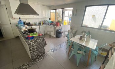 Arriendo Amplia Casa Sector Sur de Iquique