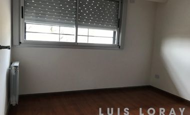 Departamento ubicado en esquina de Humberto Primo y Avenida Tomás Espora , a 100 metros de la estación.