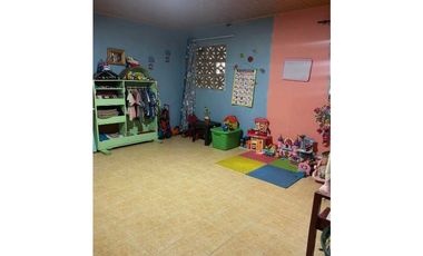 Se Vende Casa con cuarto de Alquiler en Las Mañanitas