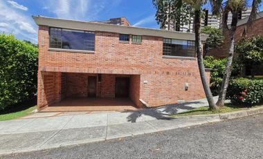 casa en arriendo en benedictinos. Cod A775220