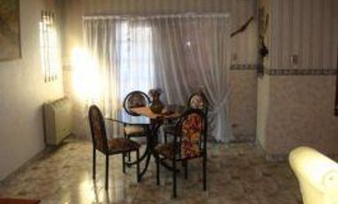 Casa - Luis Guillon