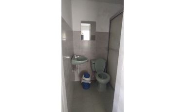 SE ARRIENDA HERMOSA CASA EN B/ COSTA DE ORO DE MONTERIA