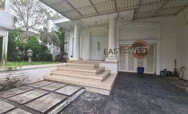 Disewakan Rumah De Maja De Park BSD City Tangerang Furnished Siap Huni Ada Kolam Renang