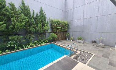 Disewakan Rumah De Maja De Park BSD City Tangerang Furnished Siap Huni Ada Kolam Renang