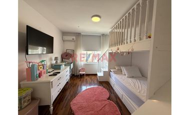 Venta Casa 3 Pisos Frente A Parque De Los Músicos Urb. Primavera