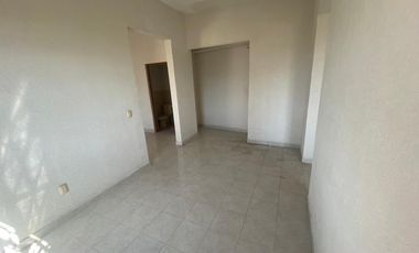 CASA EN VENTA CON RECAMARA EN P.B. COLONIA CENTRO VERACRUZ,VER.