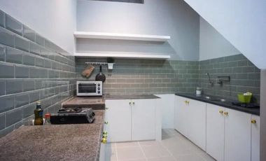 Rumah Mewah Margorejo Indah, Siap Huni, Furnish
