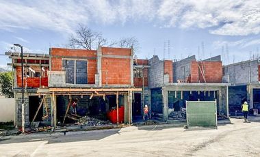 Casas en Venta - Zona Santiago, NL