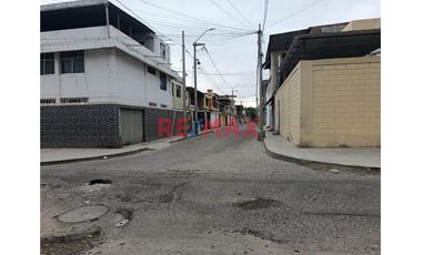 ¡Convierte Esta Casa En El Local Comercial Que Siempre Soñaste! 🏡➡️🏪 A Un Paso Del Real Plaza Y Av. Sánchez Cerro – Ubicación Estratégica En Piura