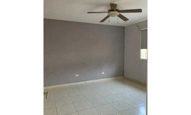 CASA EN VILLA LUCRE VILLA AZORES 3REC 2B L/B 263M2 PATIO