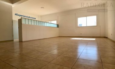 Alquiler de 4 Oficinas Comerciales - Acevedo 83 Pleno Centro de Lomas de Zamora
