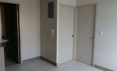 For Sale 2 Bedroom Condo near Makati Avenue Suntrust Treetop Villas