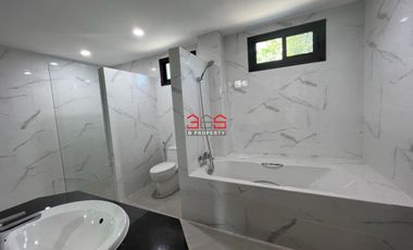 ขาย - บ้านเดี่ยว พร้อมอาคารสำนักงาน 5 ชั้น รีโนเวทใหม่ ซอยบางนาตราด 14 (บางนา กม.2) เนื้อที่ 143 ตรว