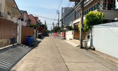 ขาย - บ้านเดี่ยว พร้อมอาคารสำนักงาน 5 ชั้น รีโนเวทใหม่ ซอยบางนาตราด 14 (บางนา กม.2) เนื้อที่ 143 ตรว