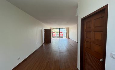 ขาย - บ้านเดี่ยว พร้อมอาคารสำนักงาน 5 ชั้น รีโนเวทใหม่ ซอยบางนาตราด 14 (บางนา กม.2) เนื้อที่ 143 ตรว
