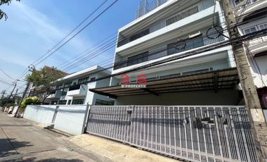 ขาย - บ้านเดี่ยว พร้อมอาคารสำนักงาน 5 ชั้น รีโนเวทใหม่ ซอยบางนาตราด 14 (บางนา กม.2) เนื้อที่ 143 ตรว