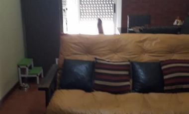 CASA DE 4 AMBIENTES EN QUILMES OESTE