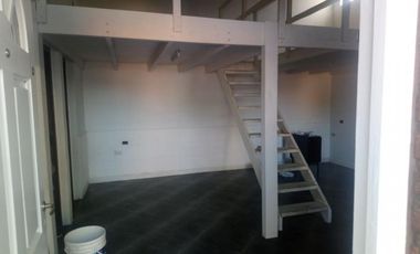 HERMOSO CHALET EN VENTA, 1 DORMITORIO Y AMPLIO LOTE AL FRENTE, BOSTON 500 -TEMPERLEY-