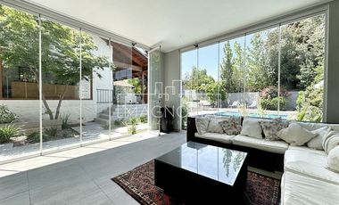 Casa en venta de 6 dorm. en Lo Barnechea