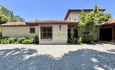 Casa en venta de 6 dorm. en Lo Barnechea