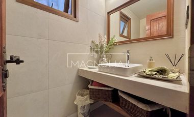 Casa en venta de 6 dorm. en Lo Barnechea