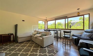 Casa en venta de 6 dorm. en Lo Barnechea
