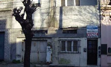 Casa PH en venta en Avellaneda Este