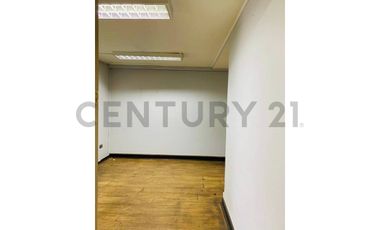 SE VENDE OFICINA EN SANTIAGO CENTRO - SANTA LUCÍA